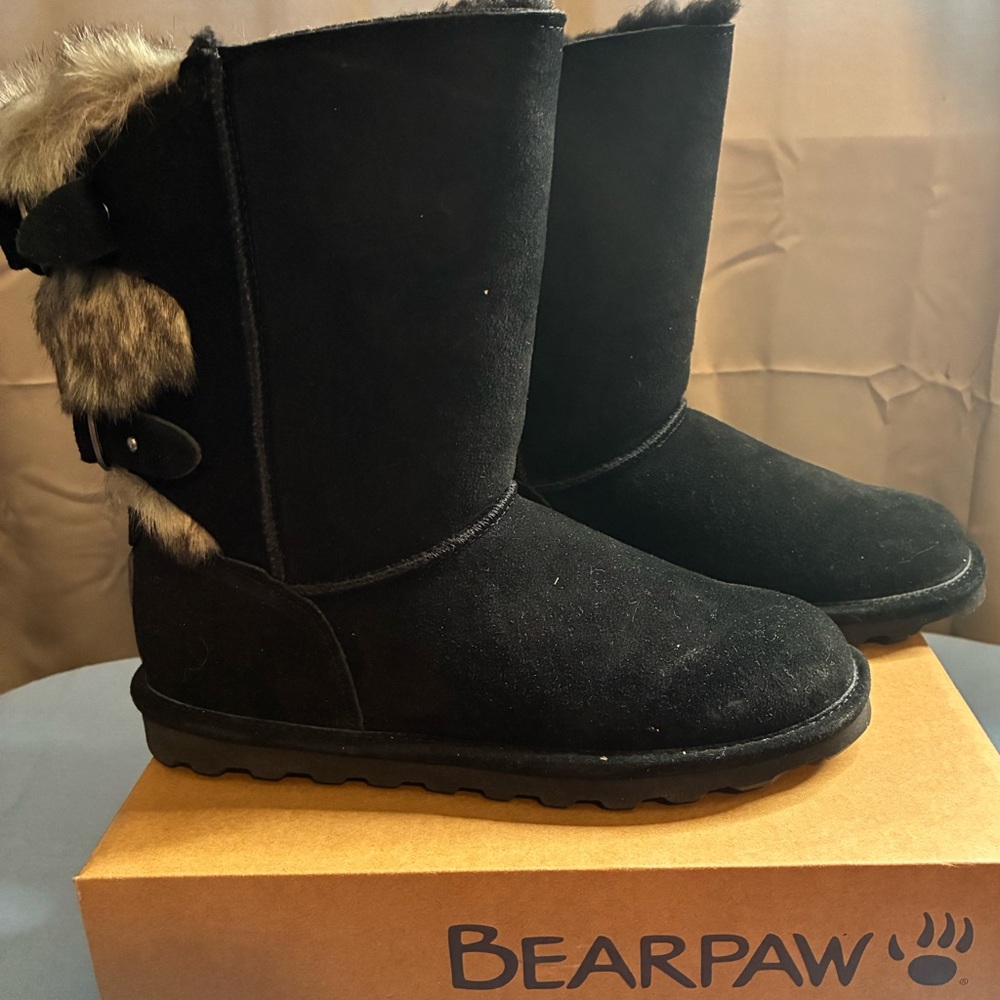 BearPaw Women's Black Winter Boots with Fur Trim including inside. NIB